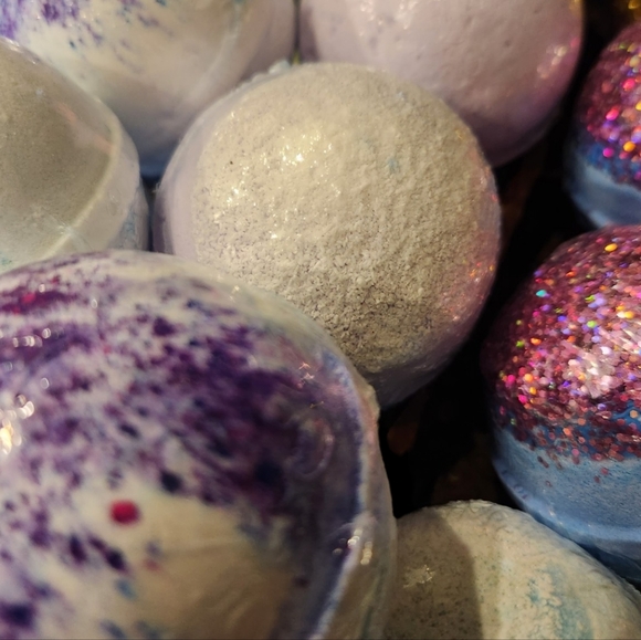 Triple Bath Bomb Bundle Girl's Spa Day Relax Bath Time - Picture 2 of 4